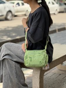 حمل کیف دوشی زنانه BOBO مدل 7004