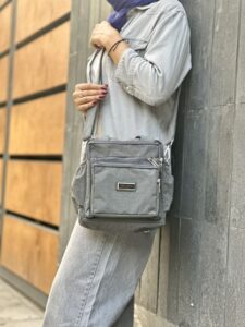 مشخصات کیف دوشی JIMMY CHOO مدل JC7001