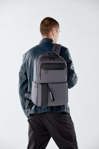 حمل کوله پشتی ARCTIC HUNTER مدل B00477