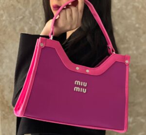 کیف دوشی چرم MIU MIU مدل Deniz-975