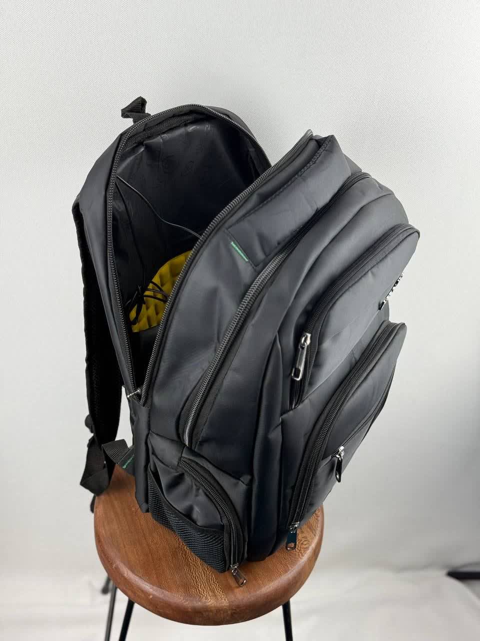 جیب کوله پشتی benetton مدل BRS-936