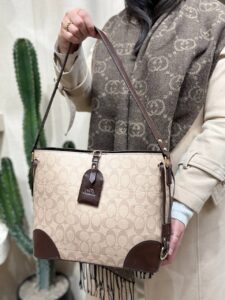 استایل کیف دوشی MICHAELKORS مدل 474