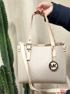 استایل کیف دوشی دستی MICHAEL KORS مدل 440